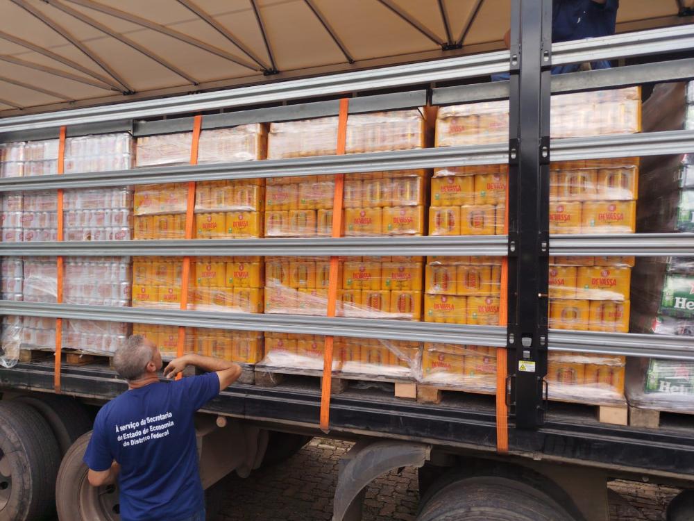 Capa da notícia: GDF recolhe R$ 140 milhões em sucata de cobre